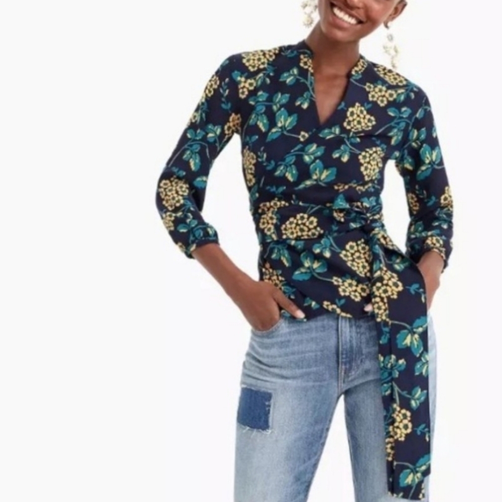 J.Crew navy blue yellow flower Drapey Crepe wrap top XXS